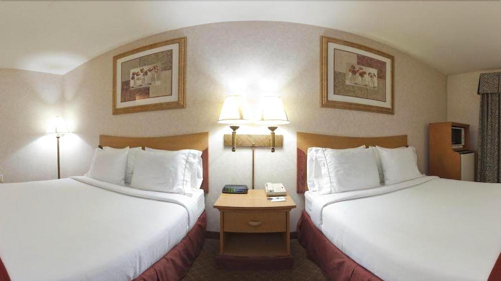 Holiday Inn Express & Suites Tracy By Ihg Exterior foto