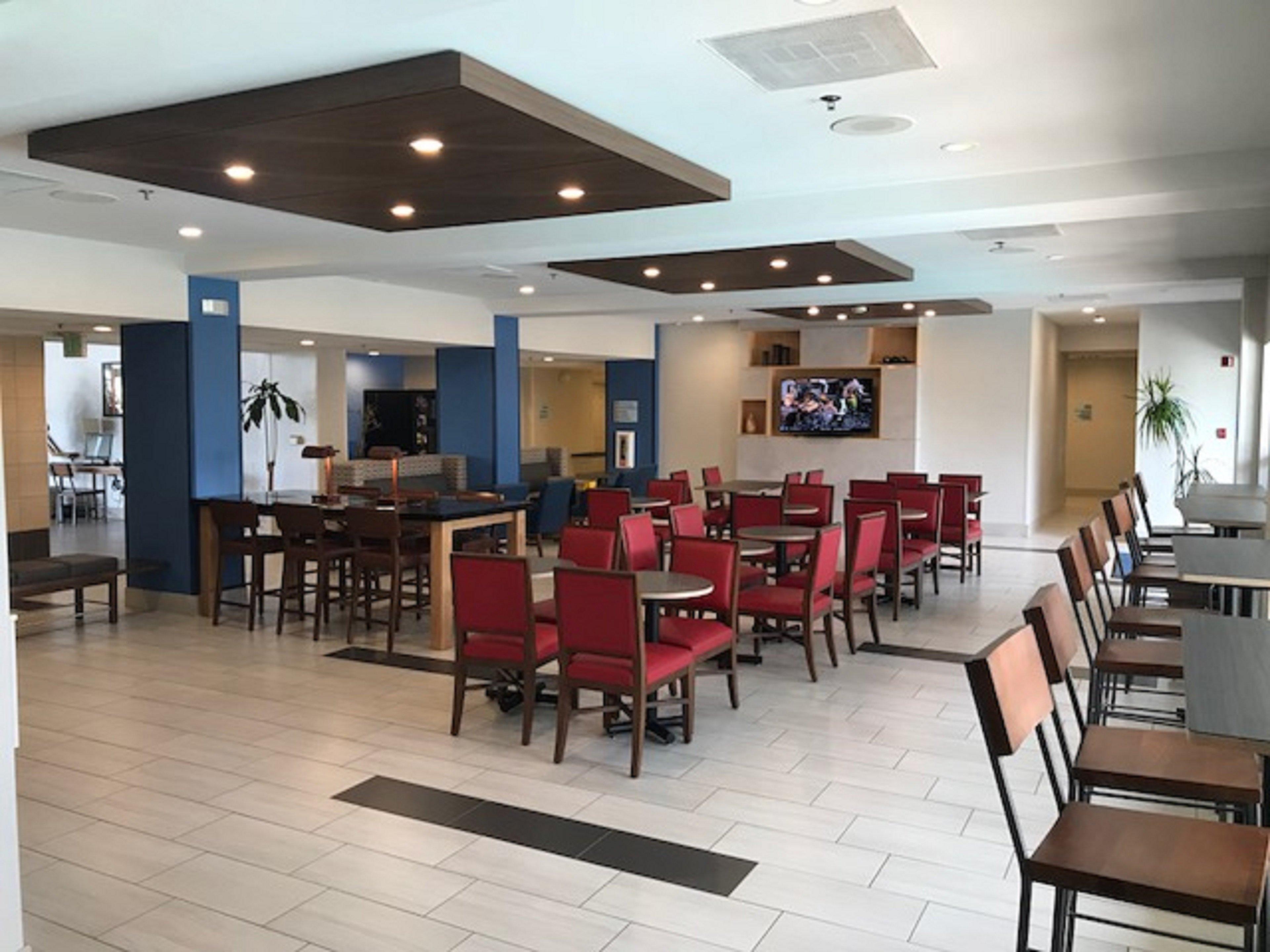 Holiday Inn Express & Suites Tracy By Ihg Exterior foto