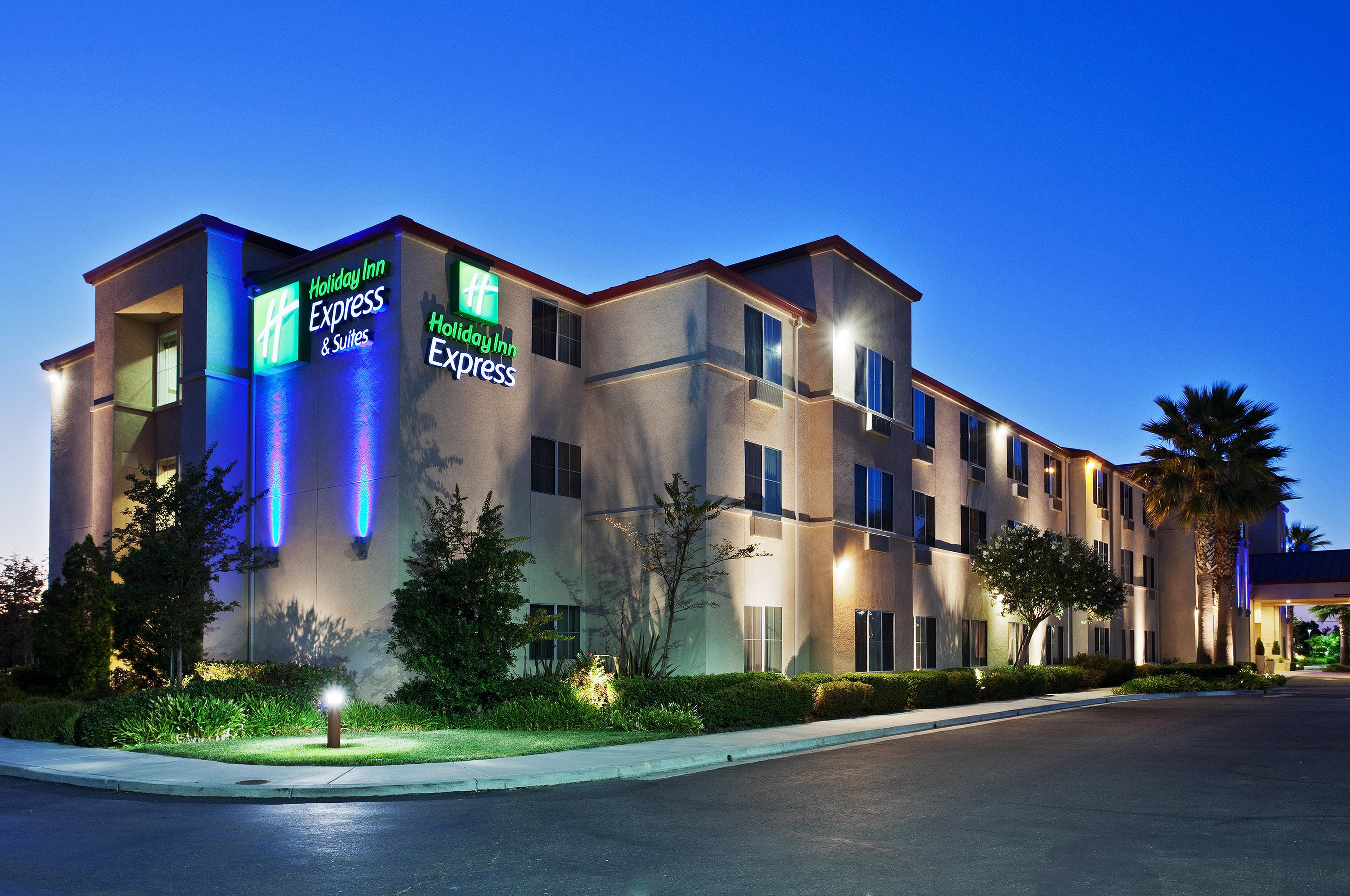 Holiday Inn Express & Suites Tracy By Ihg Exterior foto